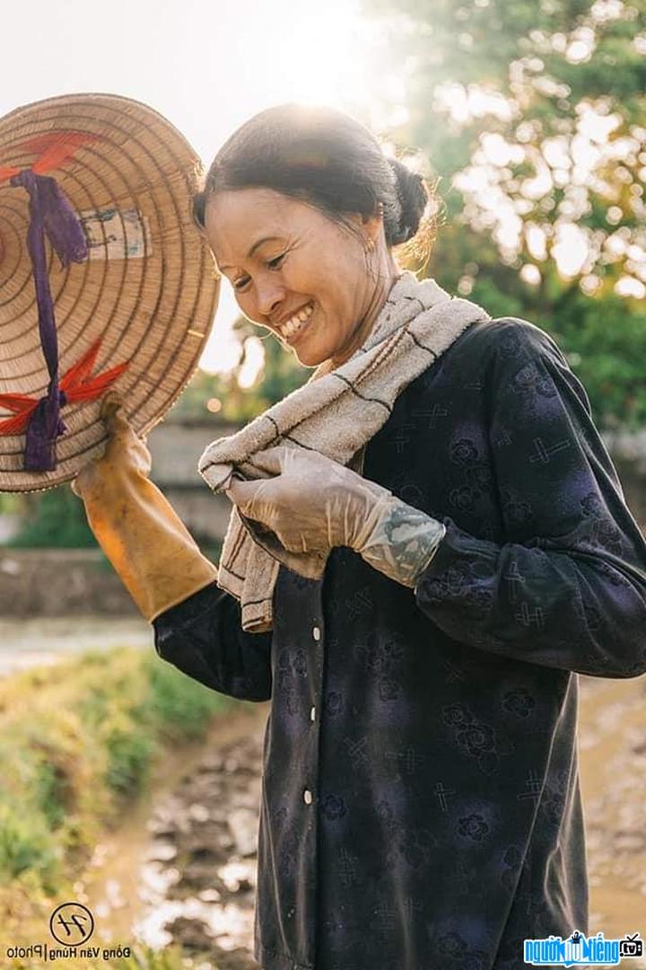 Xu hướng 5 kiểu áo dễ 